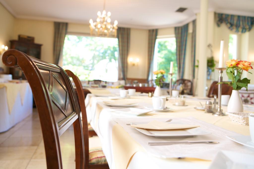 Hotel Villa Meererbusch メーアブッシュ エクステリア 写真